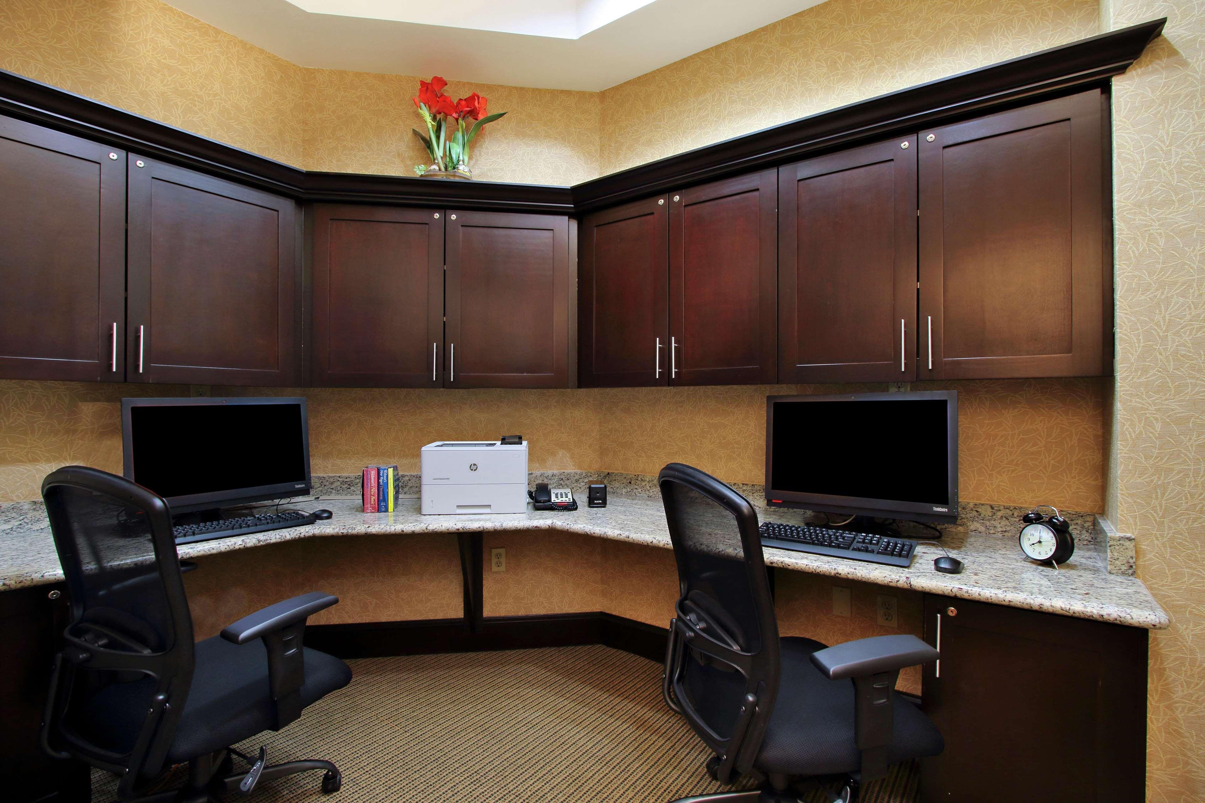 Hampton Inn & Suites Buffalo Bagian luar foto