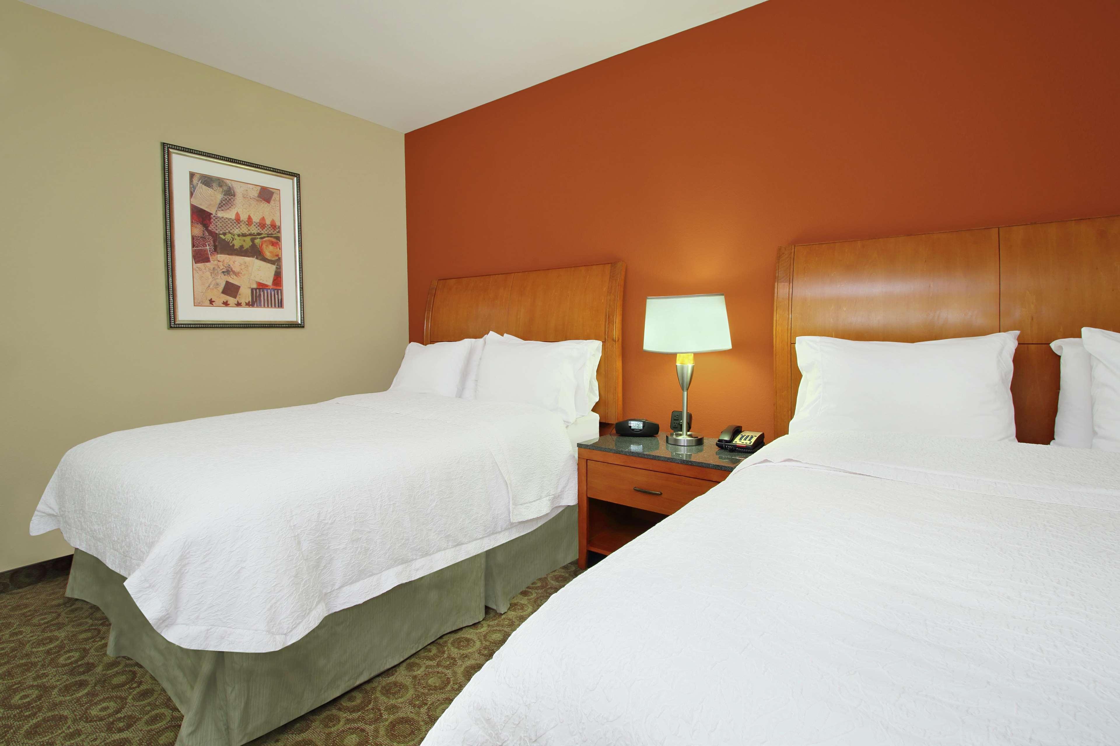 Hampton Inn & Suites Buffalo Bagian luar foto