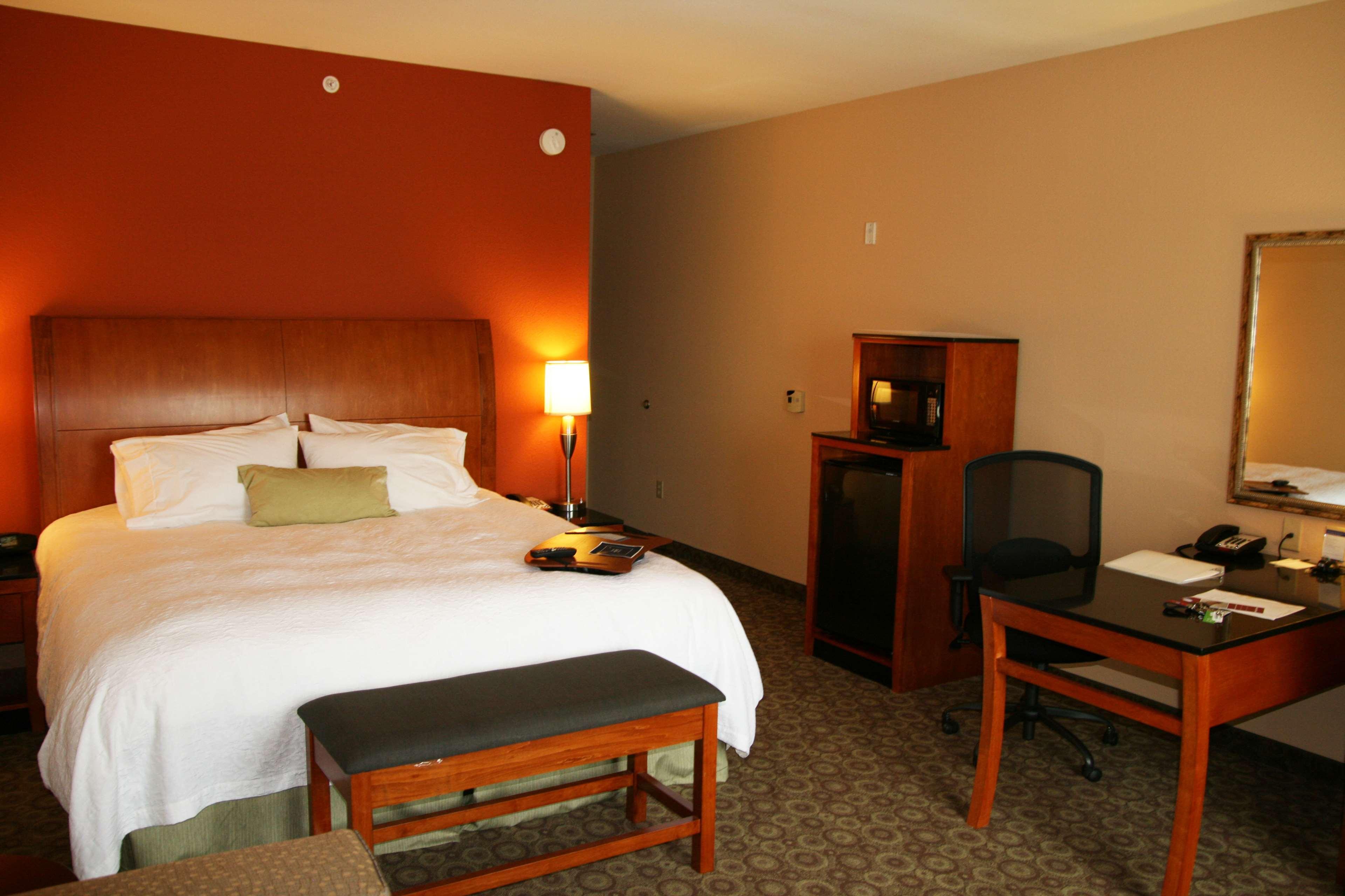 Hampton Inn & Suites Buffalo Ruang foto