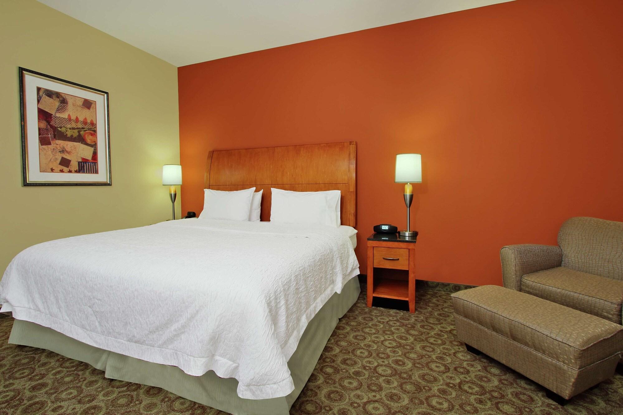 Hampton Inn & Suites Buffalo Bagian luar foto