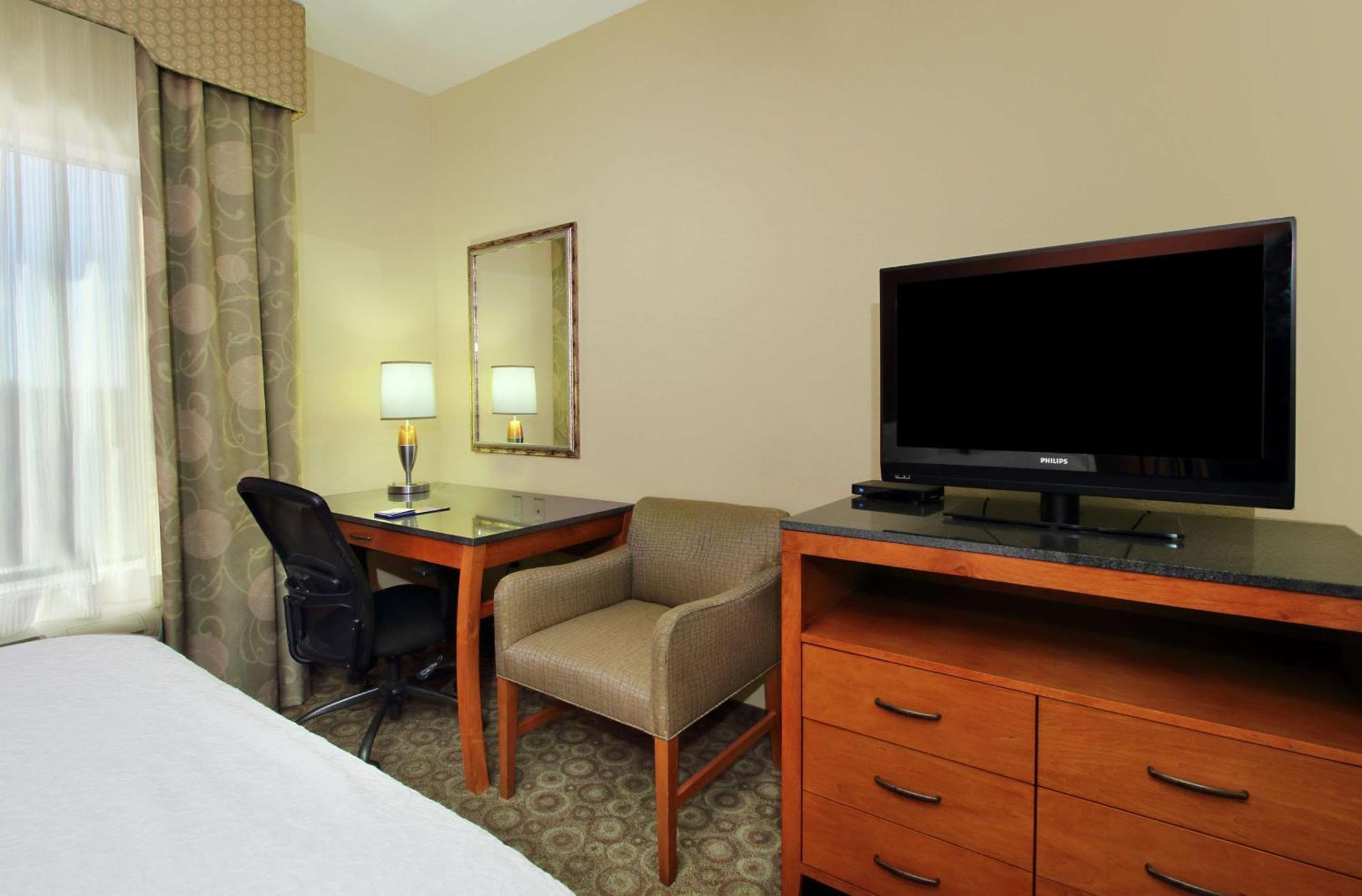 Hampton Inn & Suites Buffalo Bagian luar foto